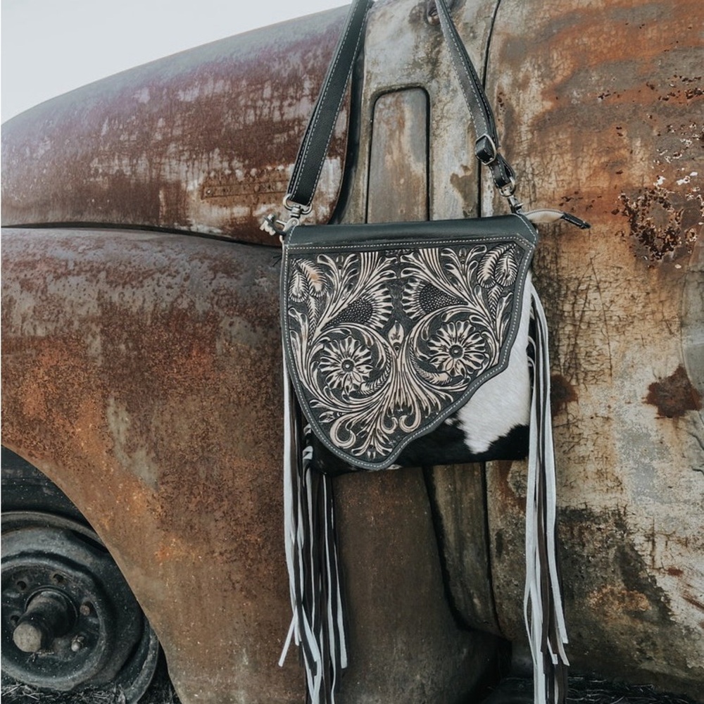 Bagon Cowhide Tooled Leather Concealed Carry Bag